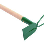 Okopávačka s ostřím a s 2 hroty s násadou 27 cm